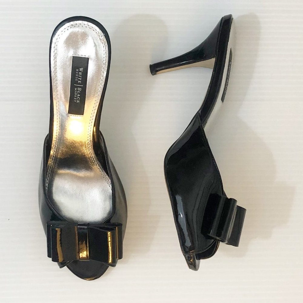 White House Black Market Bow Heels size 8
